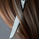 Podcinanie końcówek co ile i jak dopasować częstotliwość do rodzaju włosów oraz kondycji pasm