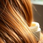 Maska humektantowa: optymalna częstotliwość stosowania i sygnały przeciążenia włosów