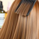 Jak rozczesywać włosy, by zmniejszyć łamliwość: techniki, narzędzia i kosmetyki ułatwiające pielęgnację